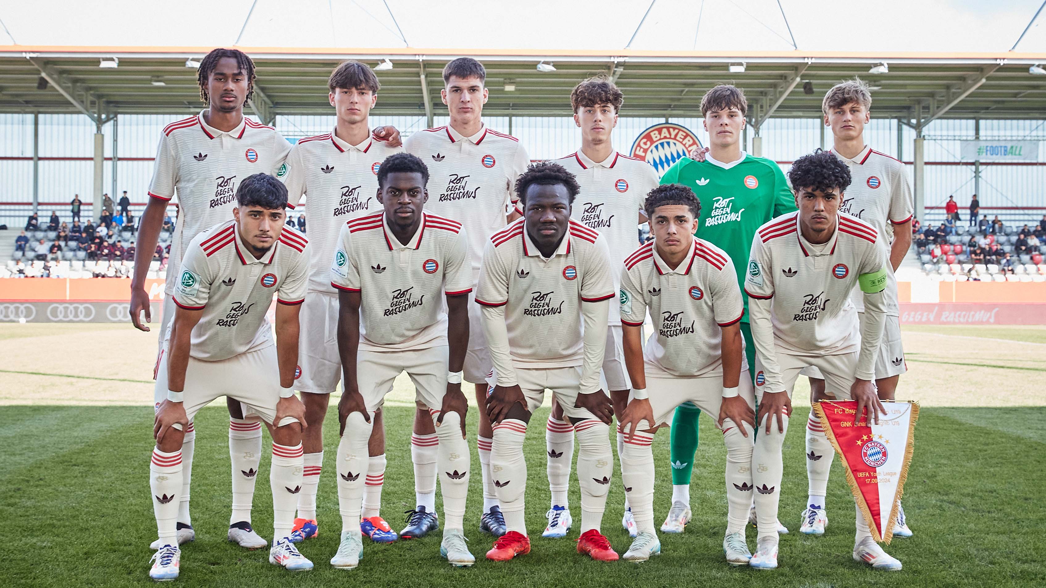 Die Startelf der U19 gegen Dinamo Zagreb.