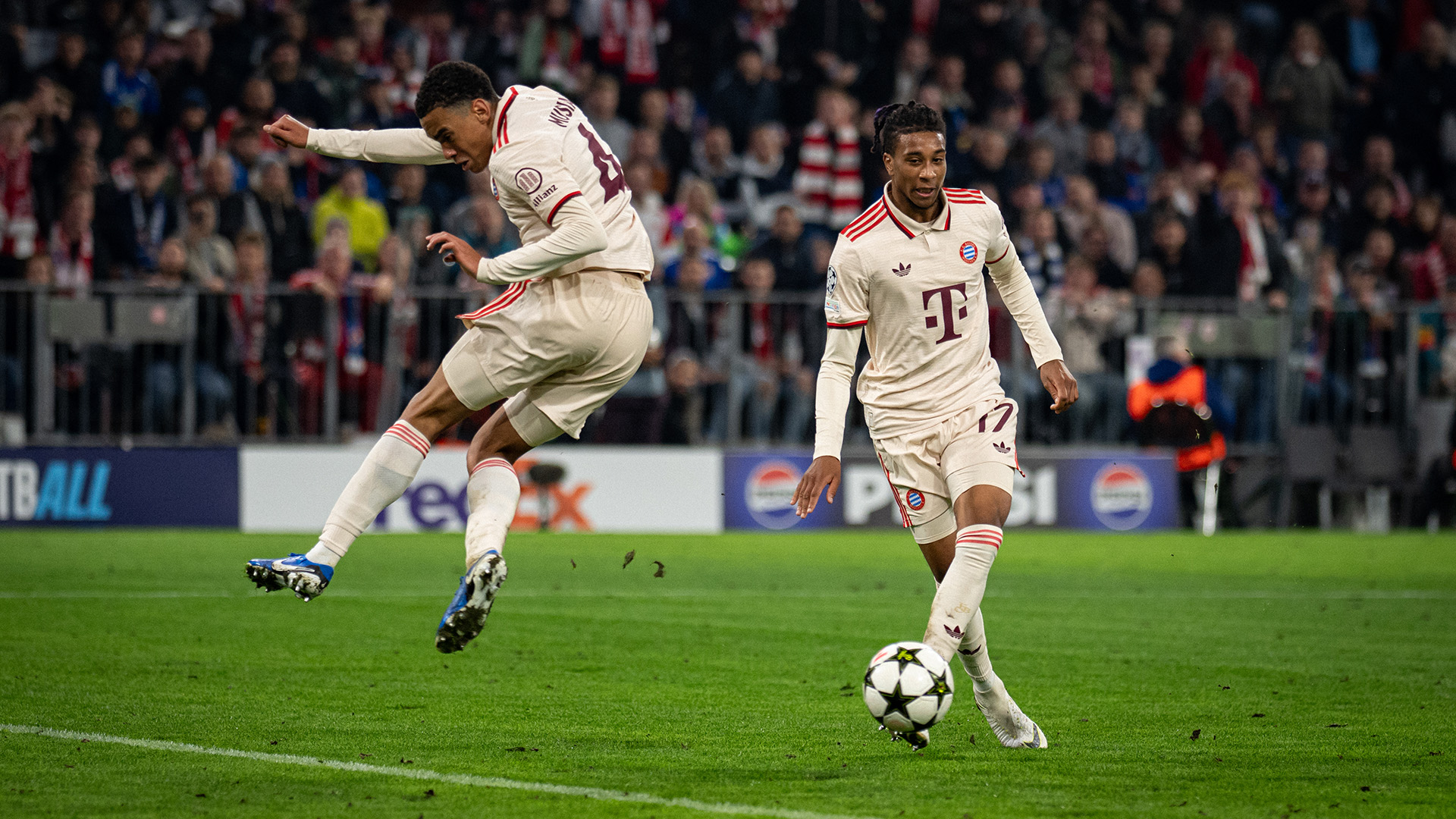 Szene aus dem Spiel zwischen FC Bayern und Dinamo Zagreb