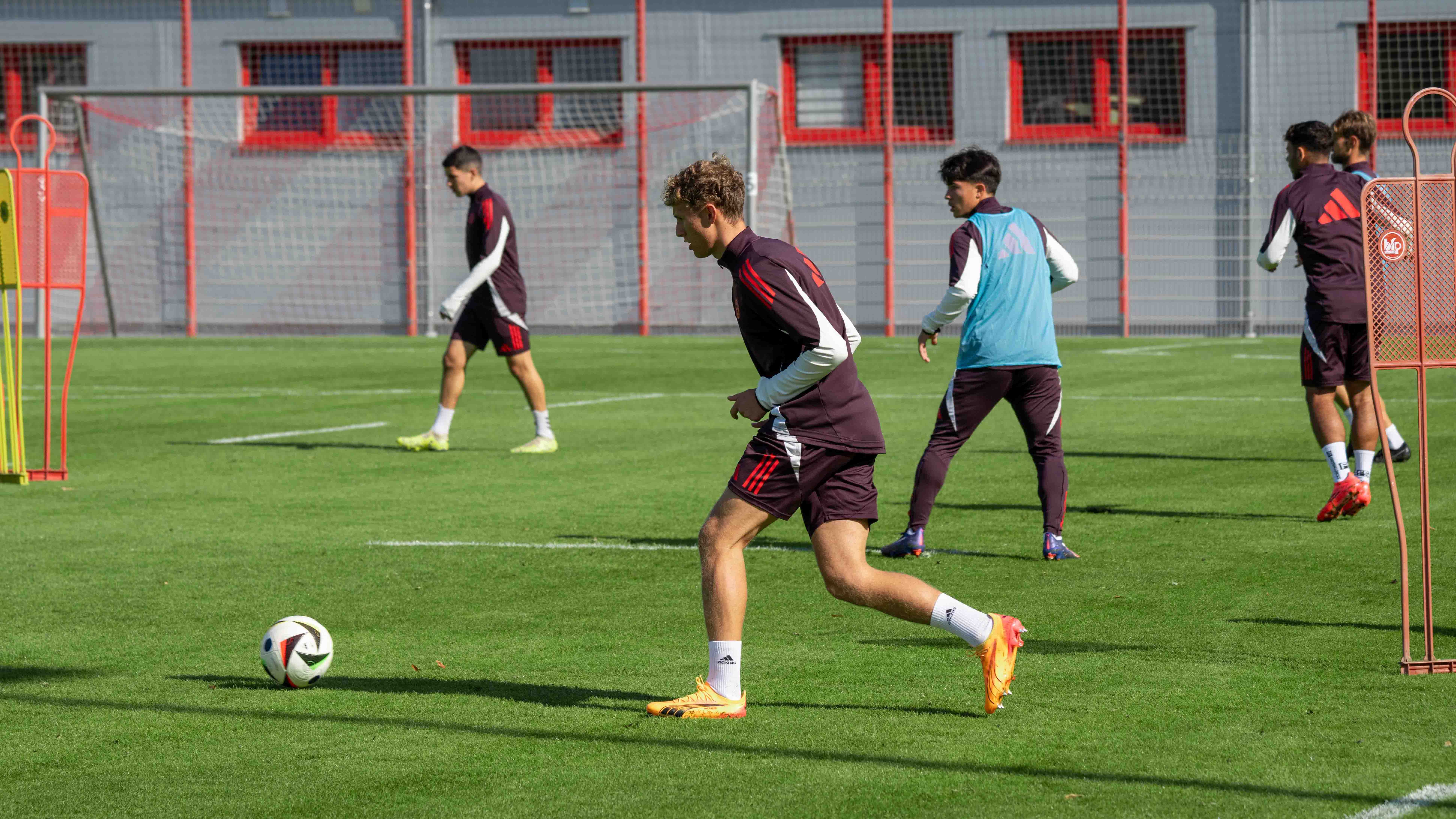 Kurt Rüger von den FC Bayern Amateuren im Training.