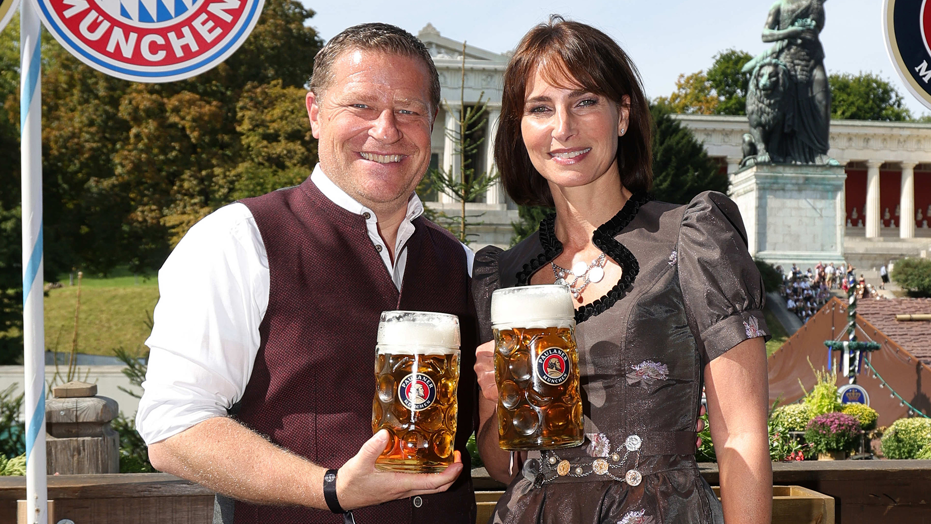 Traditioneller Besuch: Der FC Bayern auf dem Oktoberfest 2024