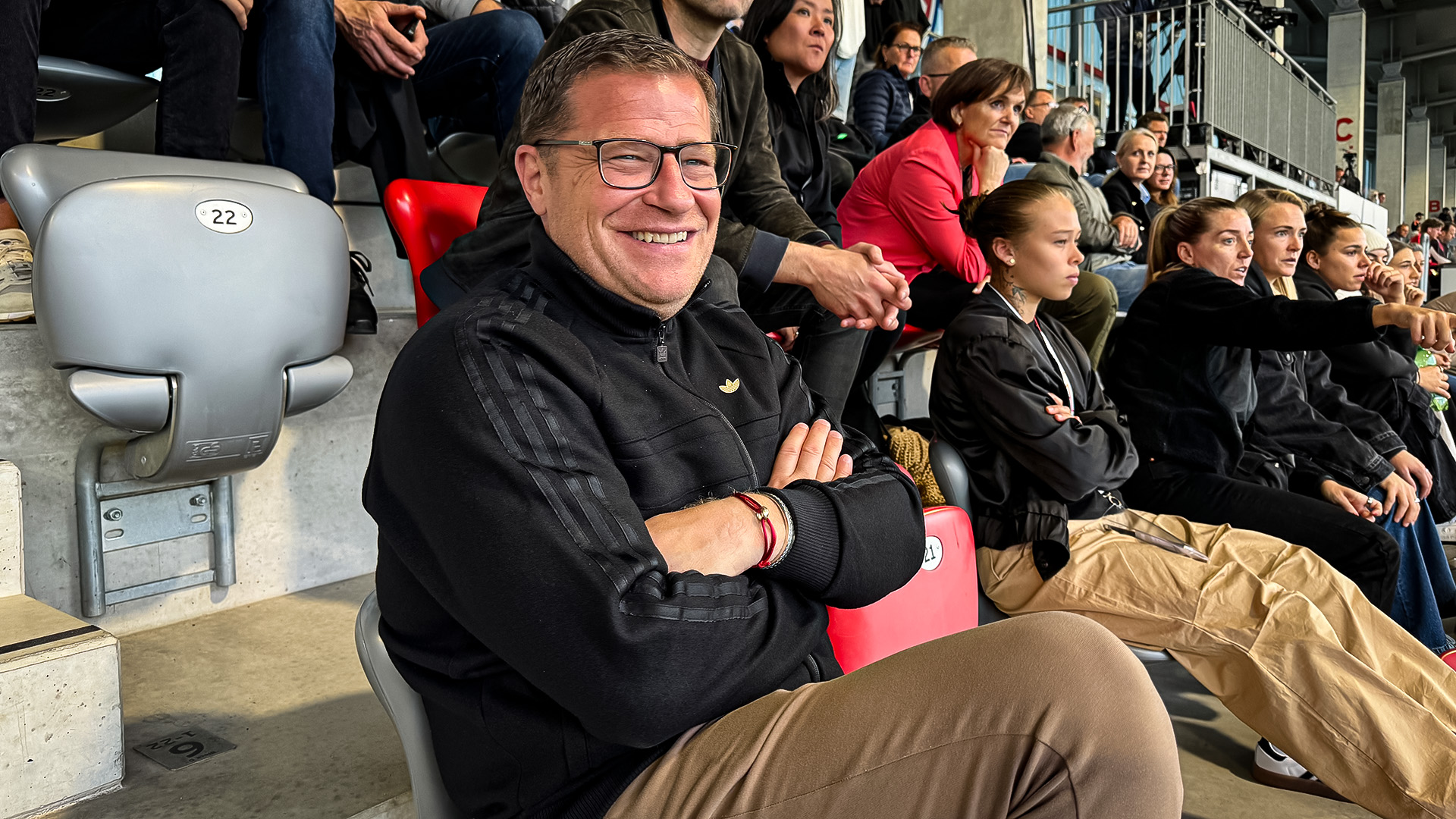 Bayern’s board member for sport Max Eberl was at the Campus supporting the women.