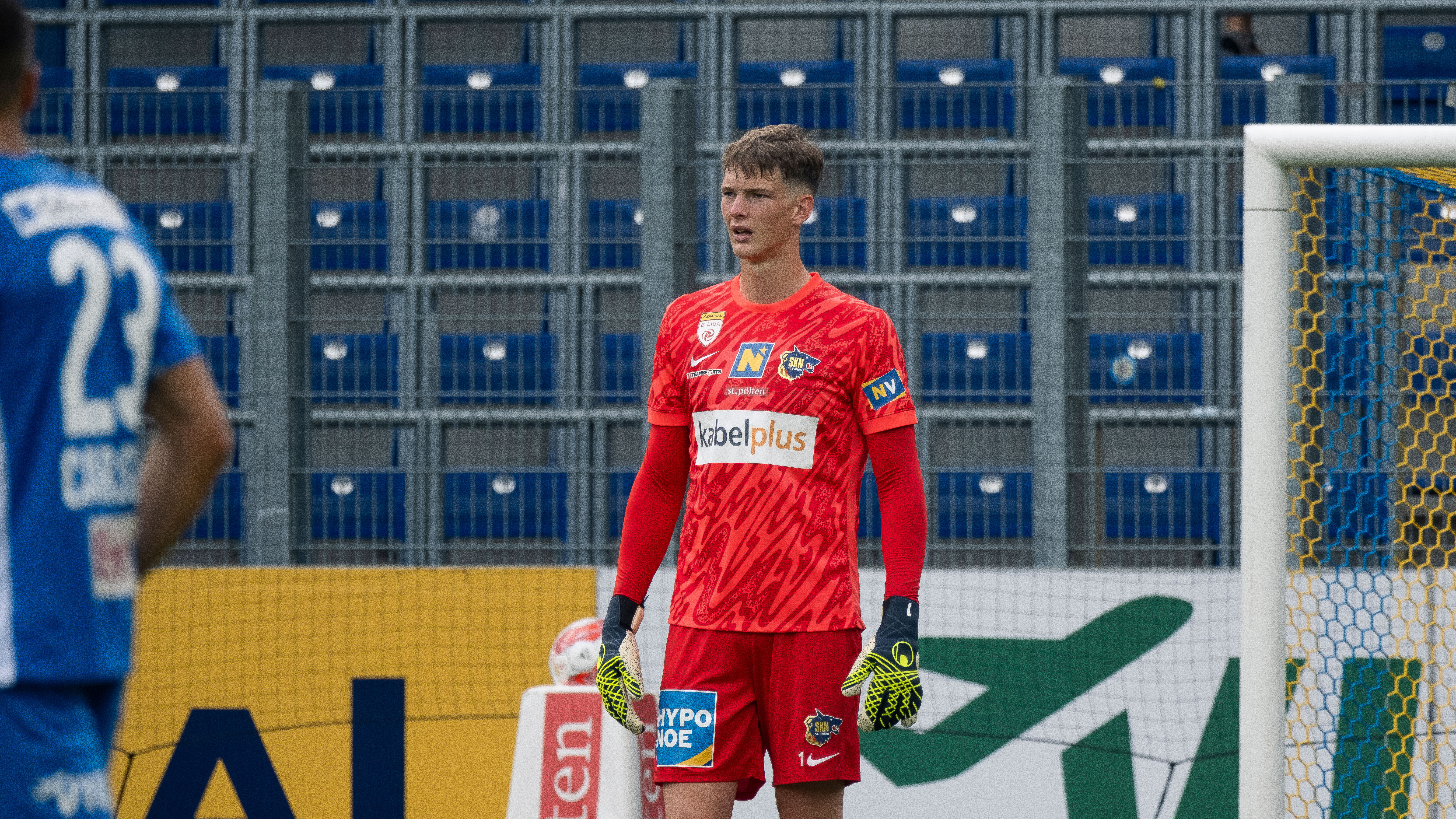 Ritzy Hülsmann Torhüter beim SKN St. Pölten und Leihspieler des FC Bayern München