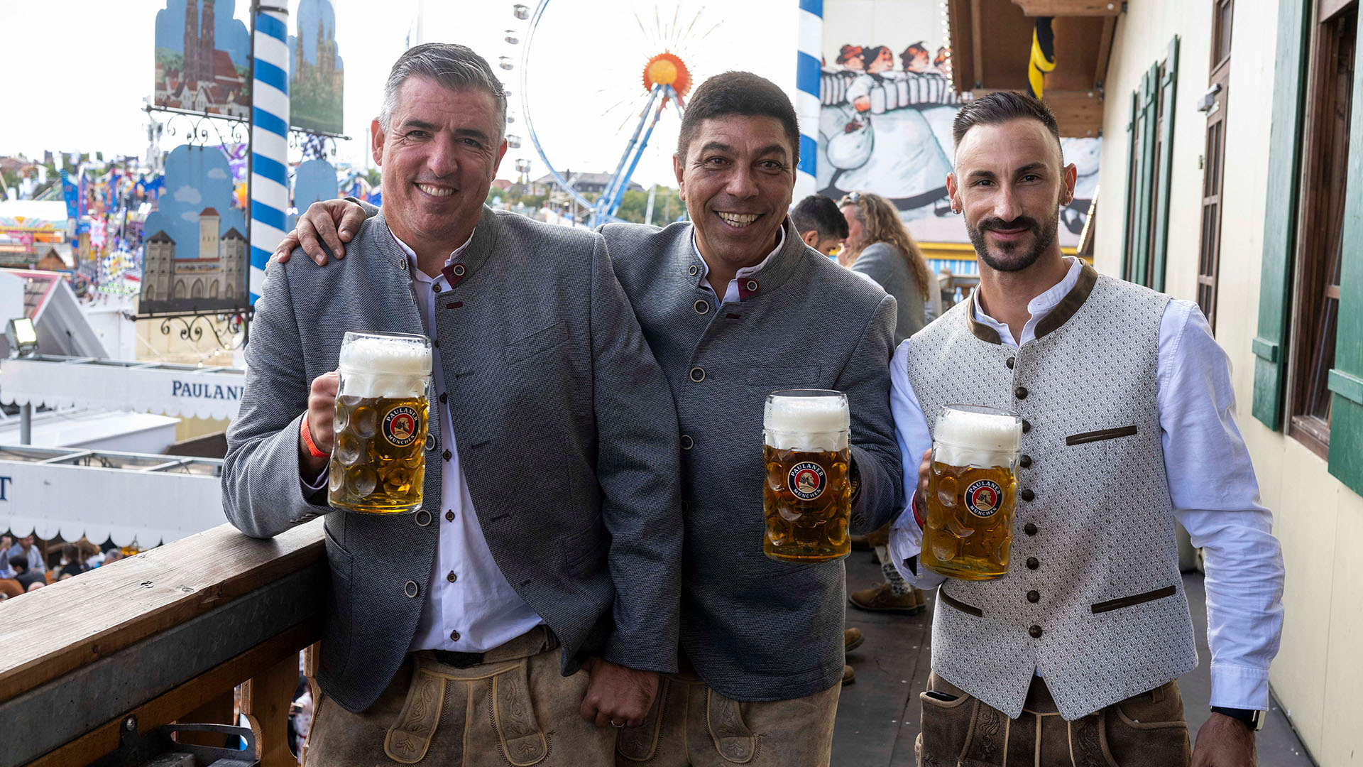 Roy Makaay, Giovane Elber y Diego Contento en el Oktoberfest con el FC Bayern Legends