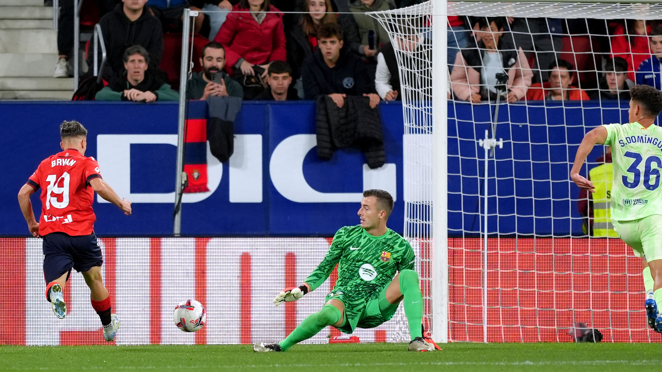 Bryan Zaragoza bei CA Osasuna und Leihspieler des FC Bayern München