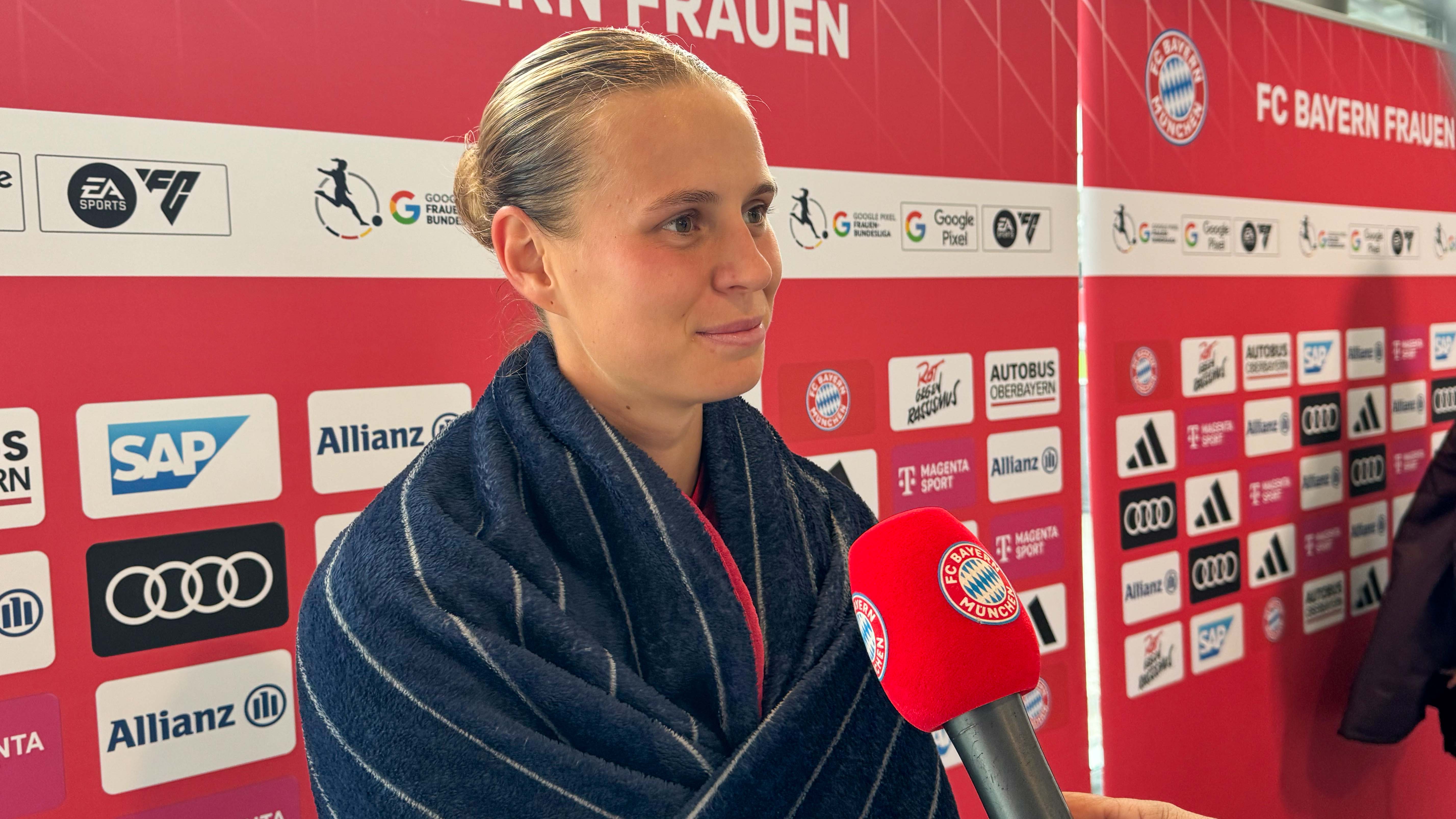 Klara Bühl nach dem Spiel gegen den 1. FC Köln