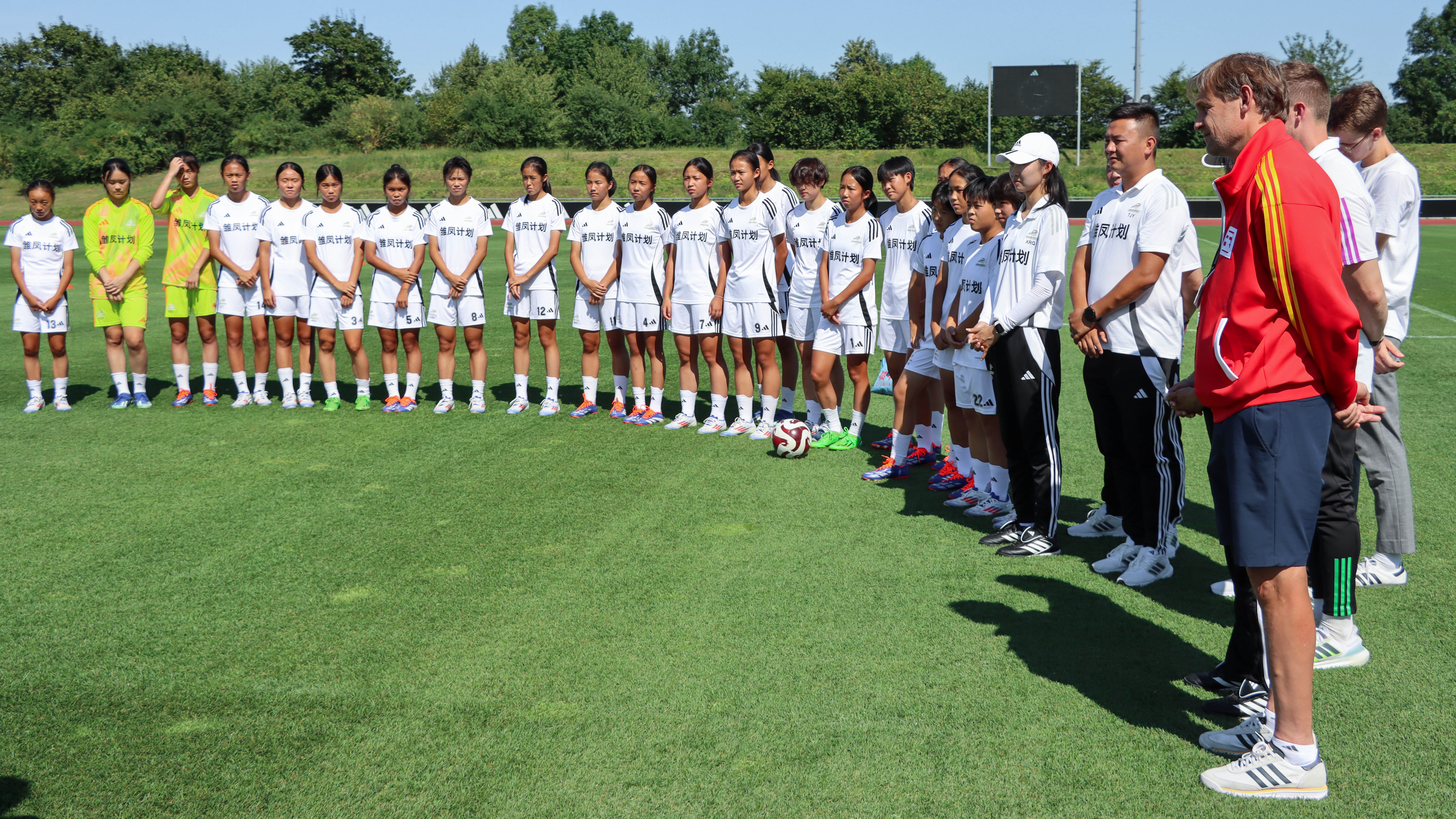 Die U15-Mannschaft aus China beim FC Bayern