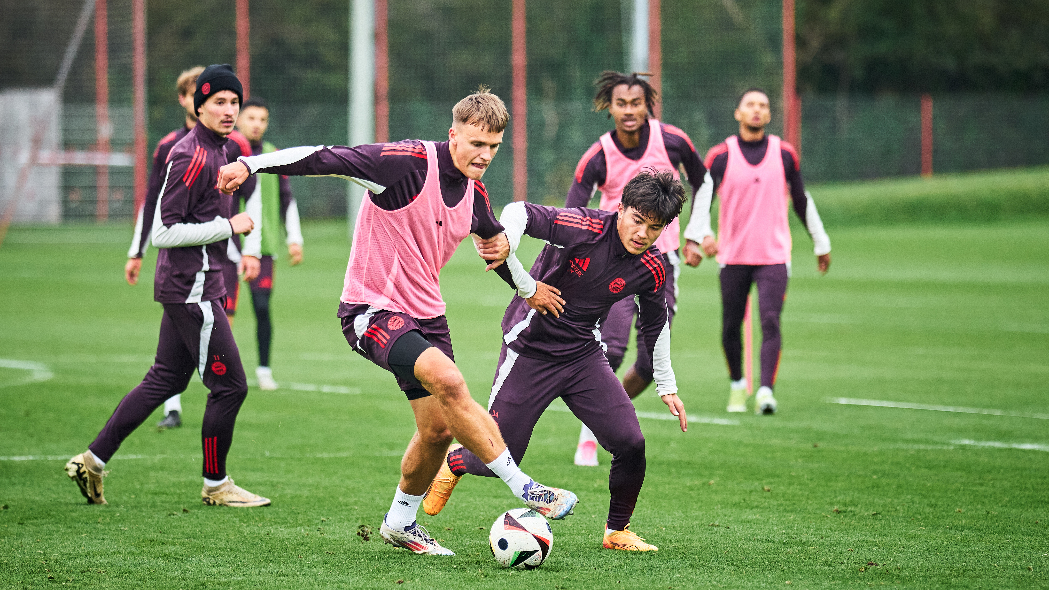 Paul Scholl und Angelo Brückner im Training der FC Bayern Amateure.