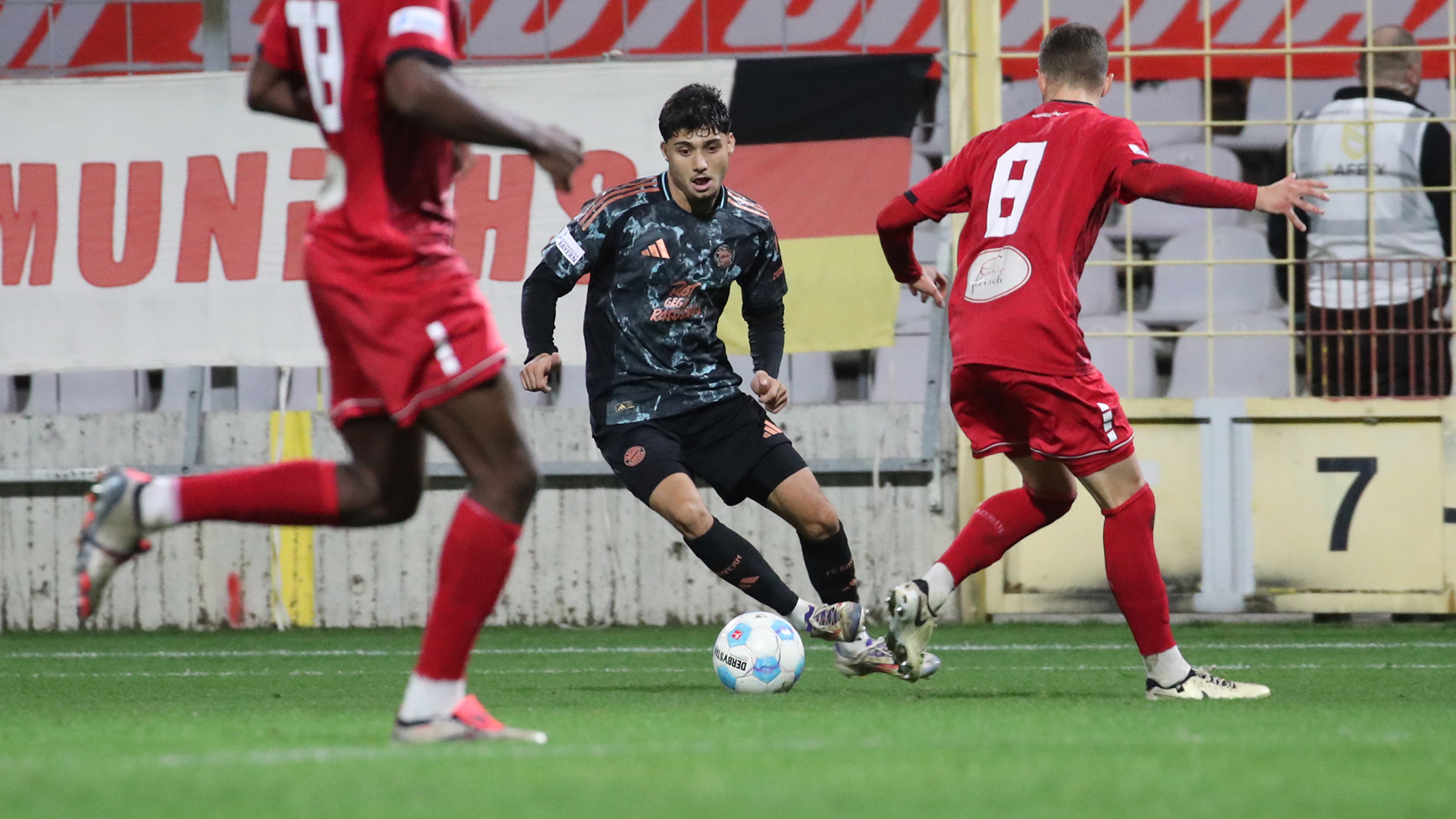 Emirhan Demircan, im Spiel Türkgücü München gegen die FC Bayern Amateure