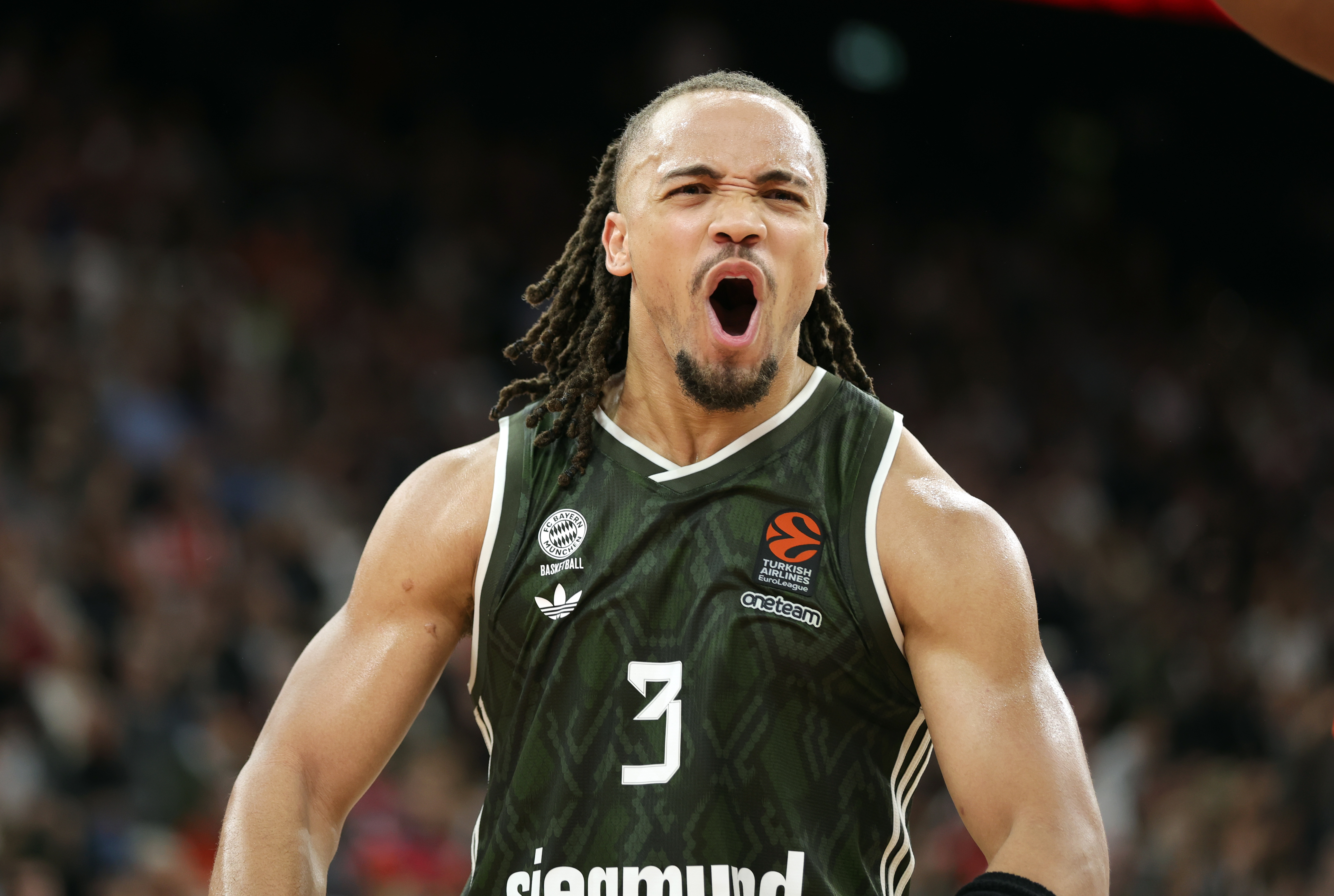 Carsen Edwards scored 30 points against Piraeus.