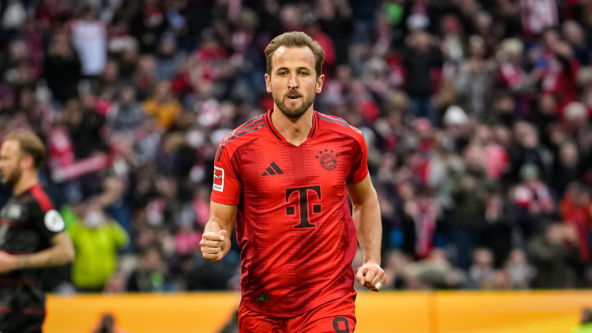 Harry Kane celebrates during FC Bayern’s match against Union Berlin