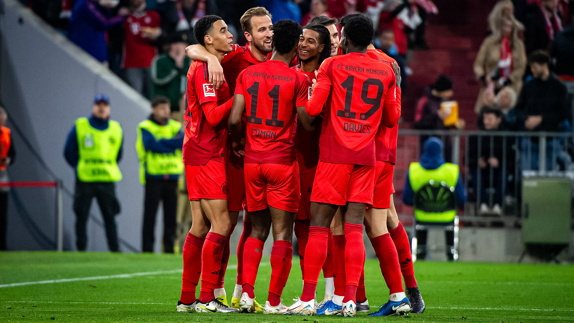 Scene from the match between FC Bayern and Union Berlin