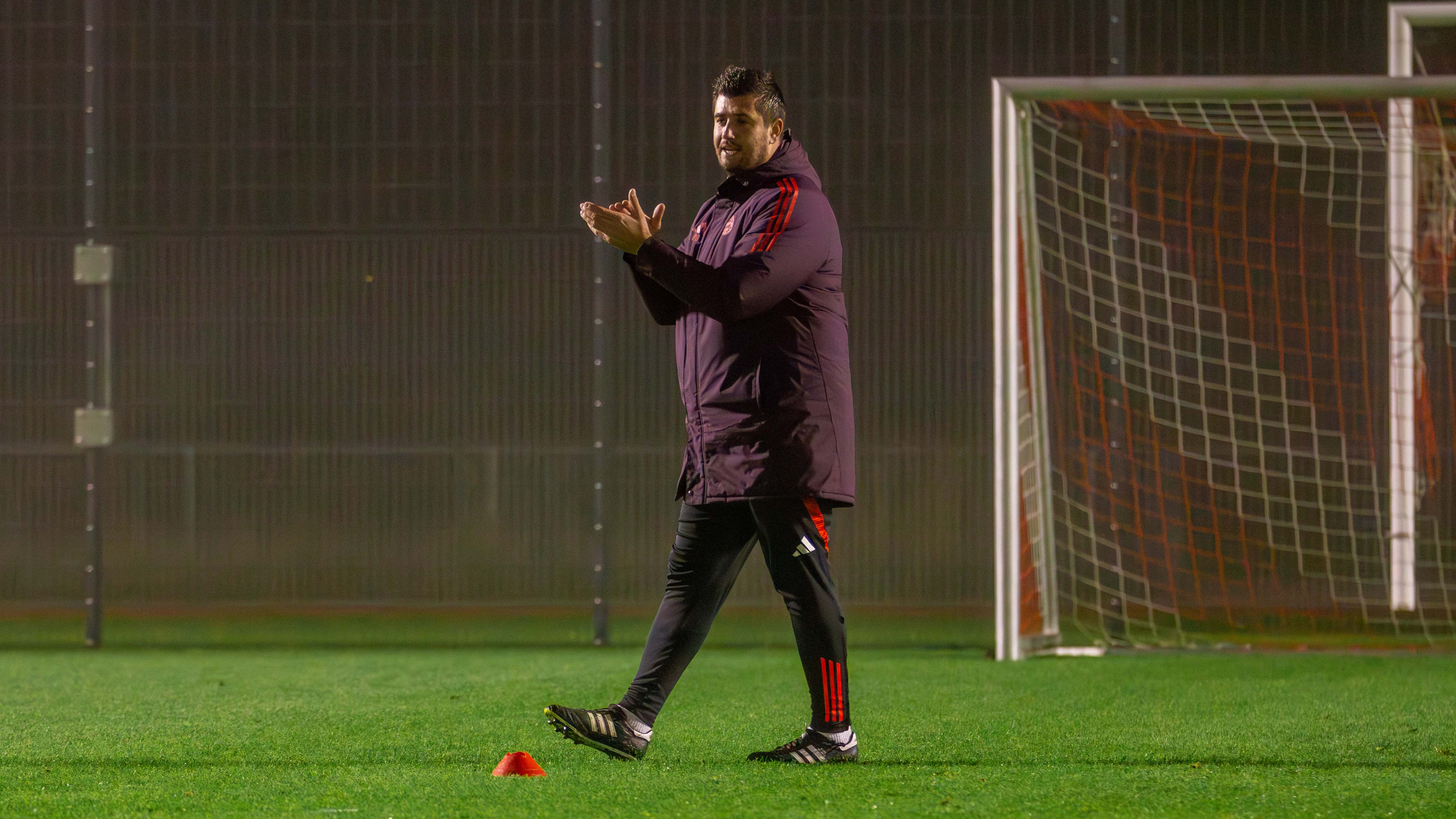 Peter Gaydarov im Training der FC Bayern U19.