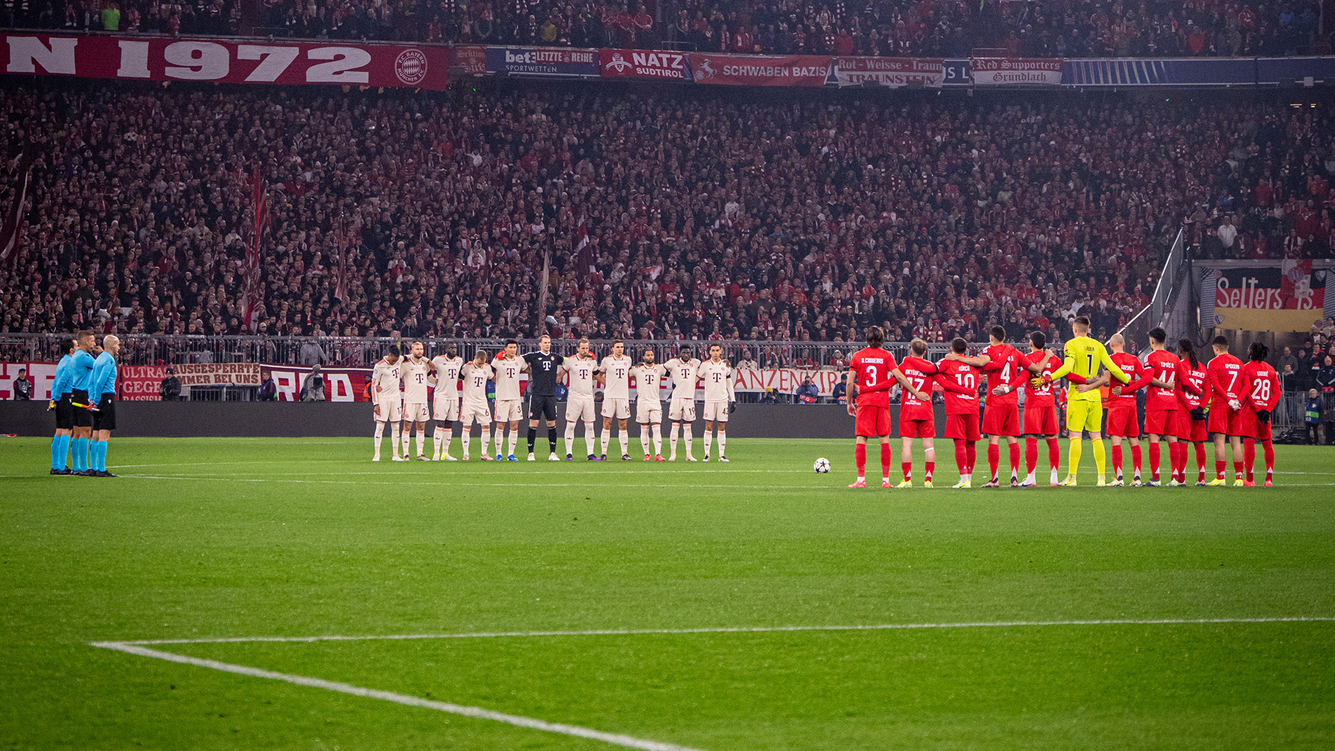 Das Champions League-Spiel zwischen dem FC Bayern und Benfica Lissabon in Bildern