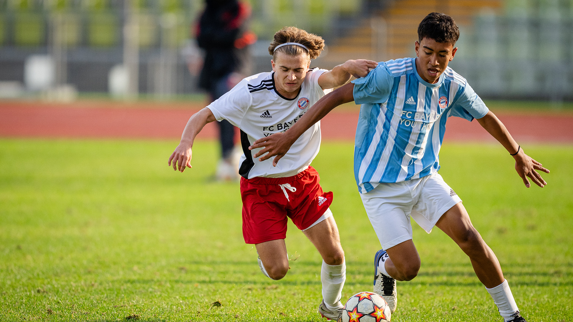 11-fcbayern-youth-cup-221013-fcb