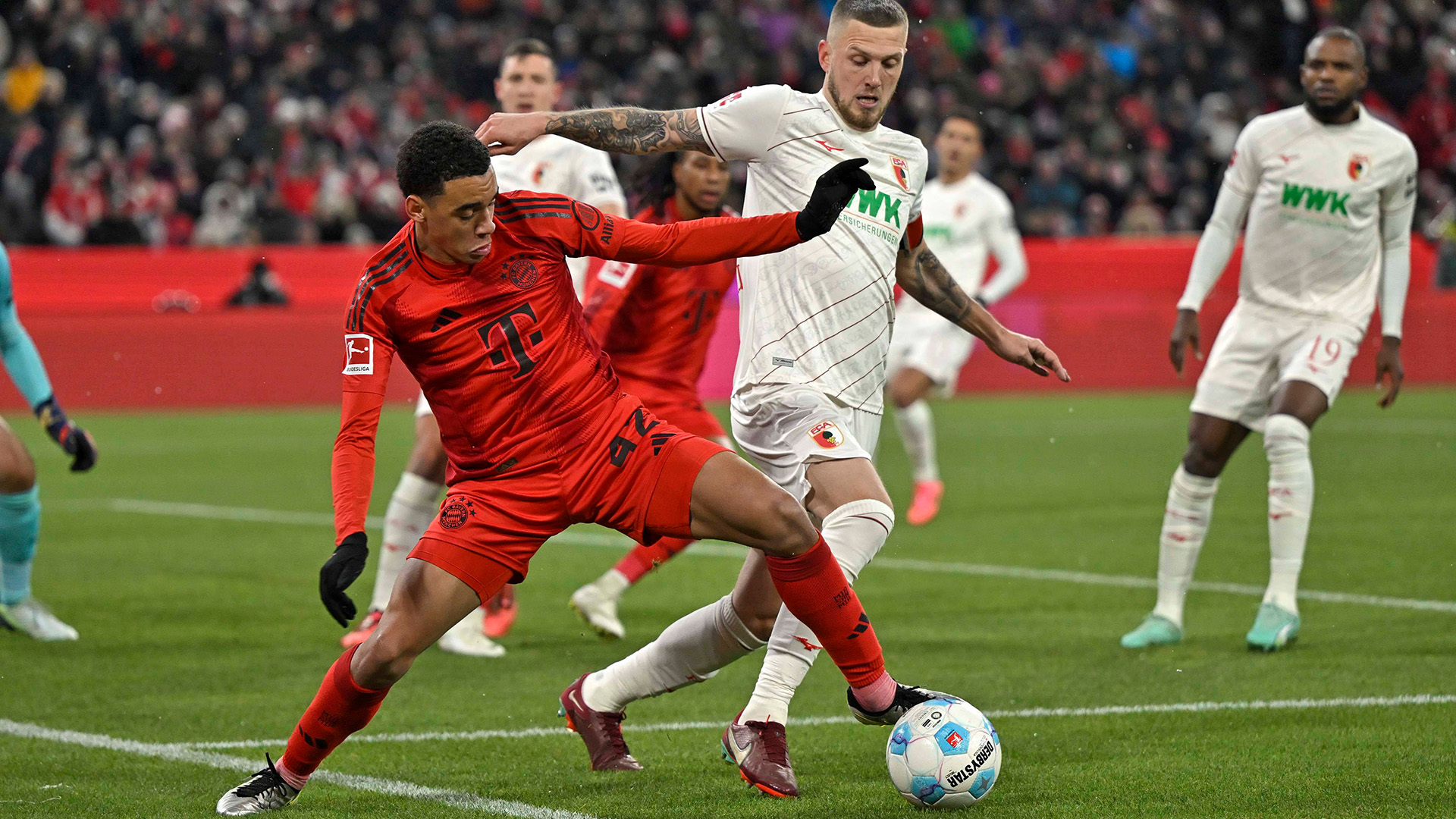 03-fcbayern-augsburg-241122-ima