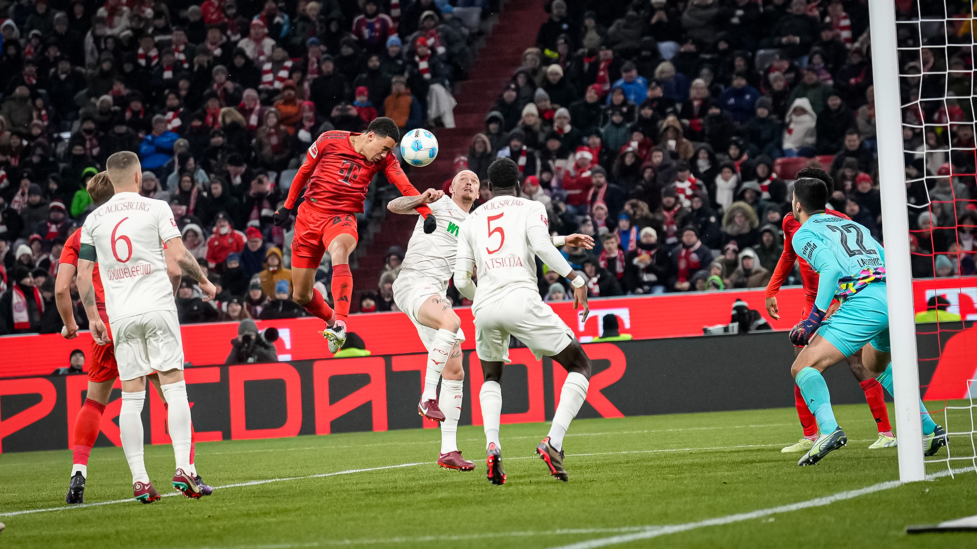 13-fcbayern-augsburg-241122-mel