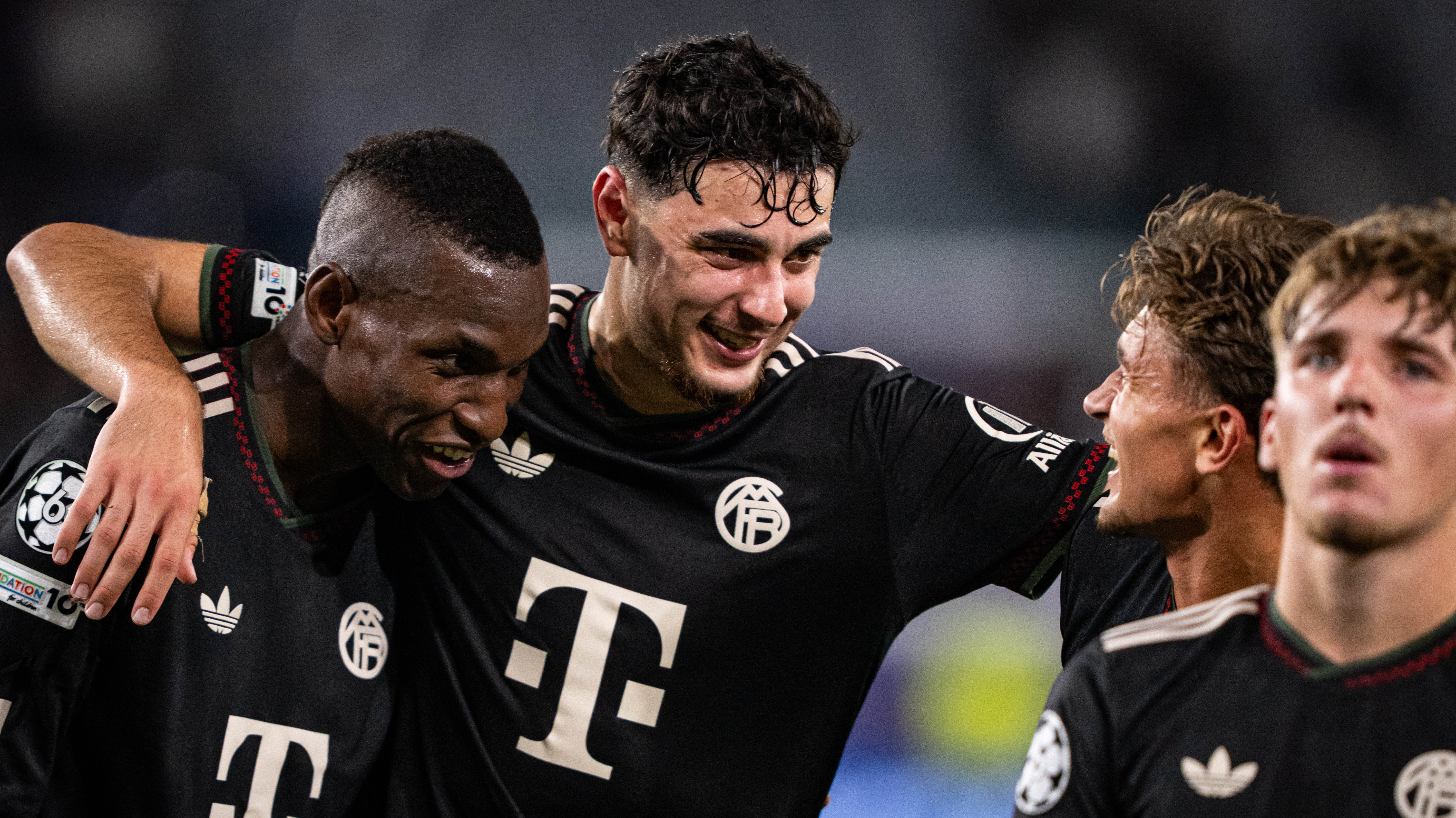 Brace for Kane, maiden goal for Jackson – Bayern stay perfect