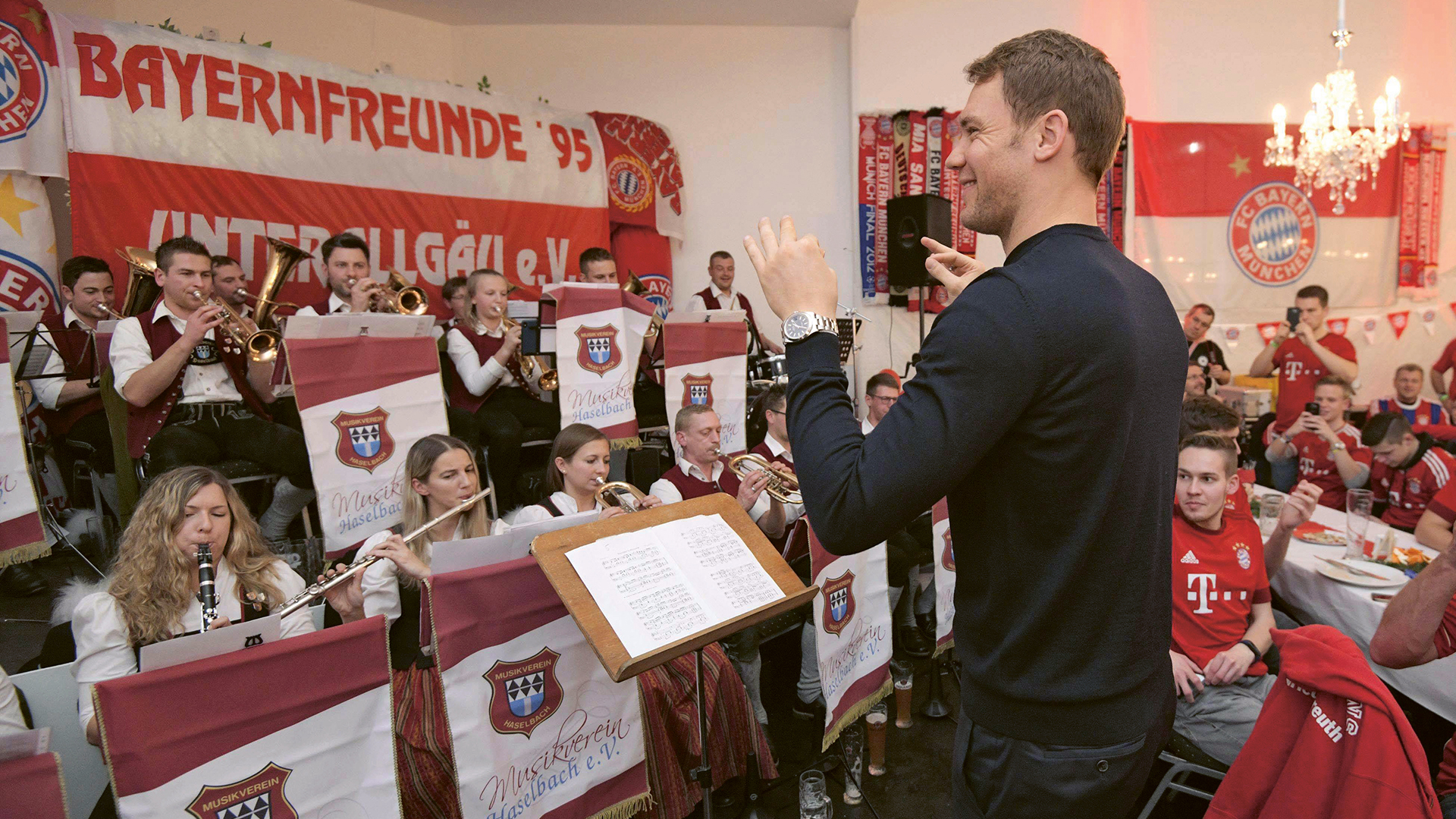 Every year again: 40 years of fan club visits