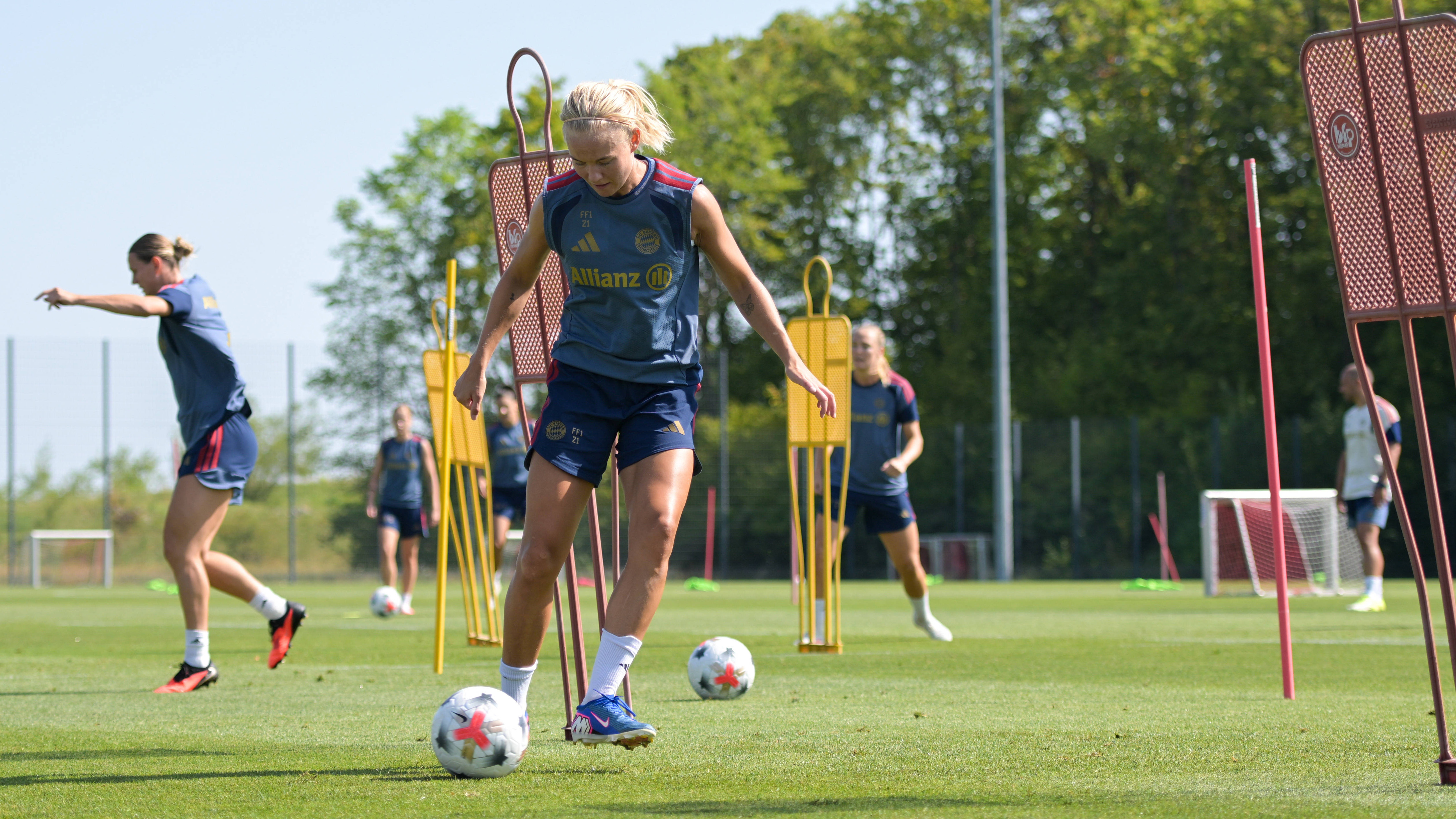 FC Bayern Women host Paris FC in first match at Sportpark Unterhaching