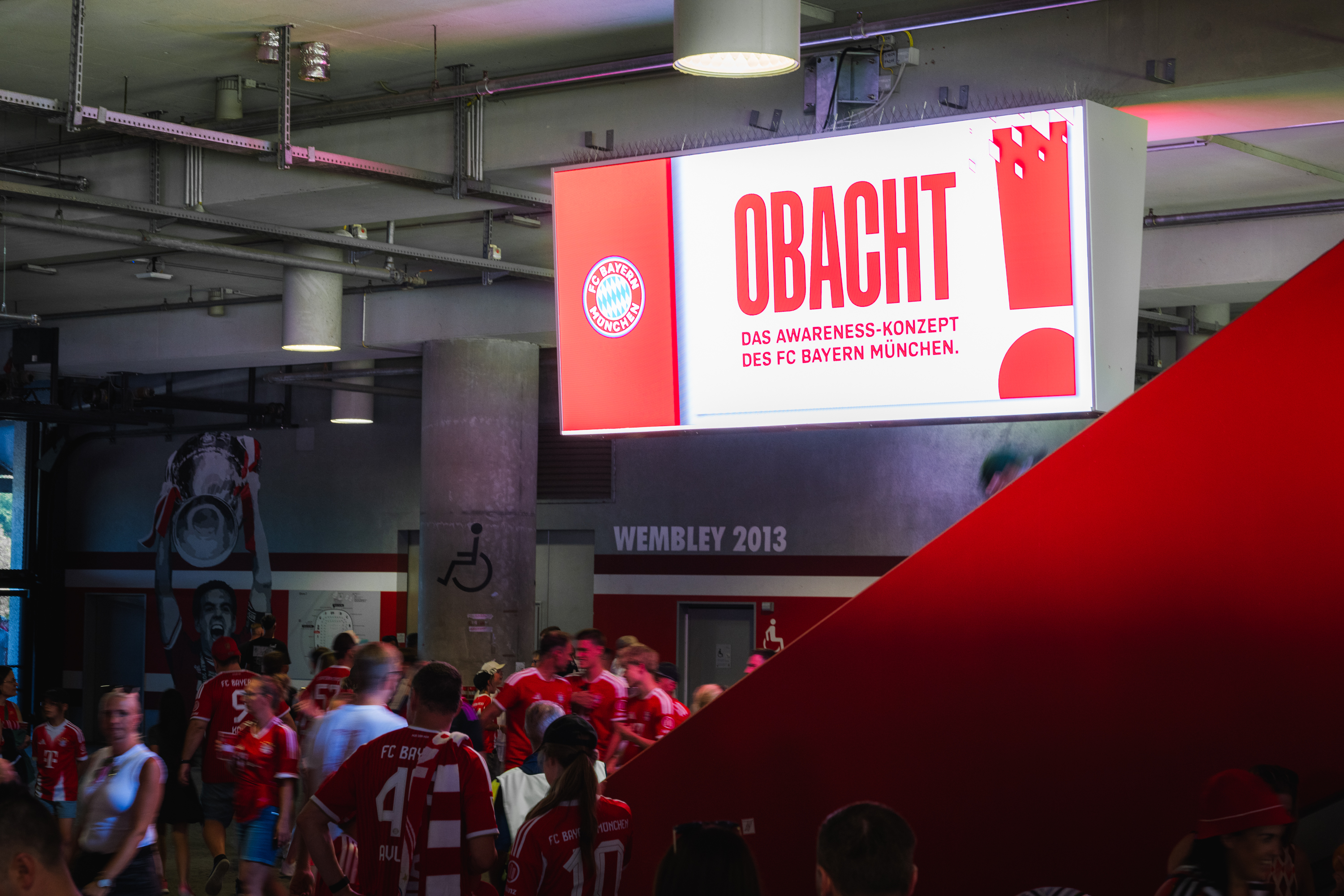'OBACHT' with an even clearer design