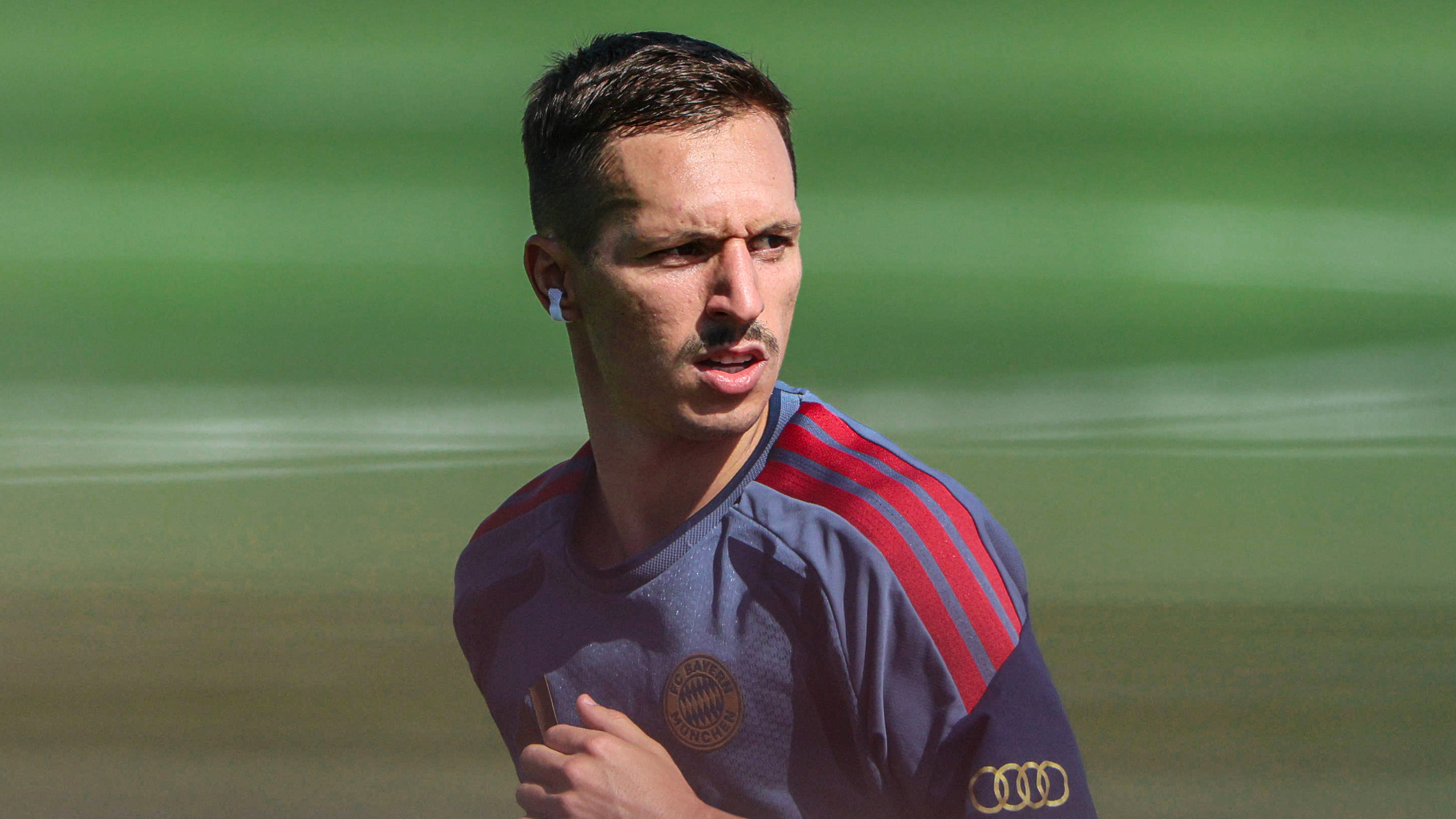 FC Bayern loan Bryan Zaragoza to Espanyol