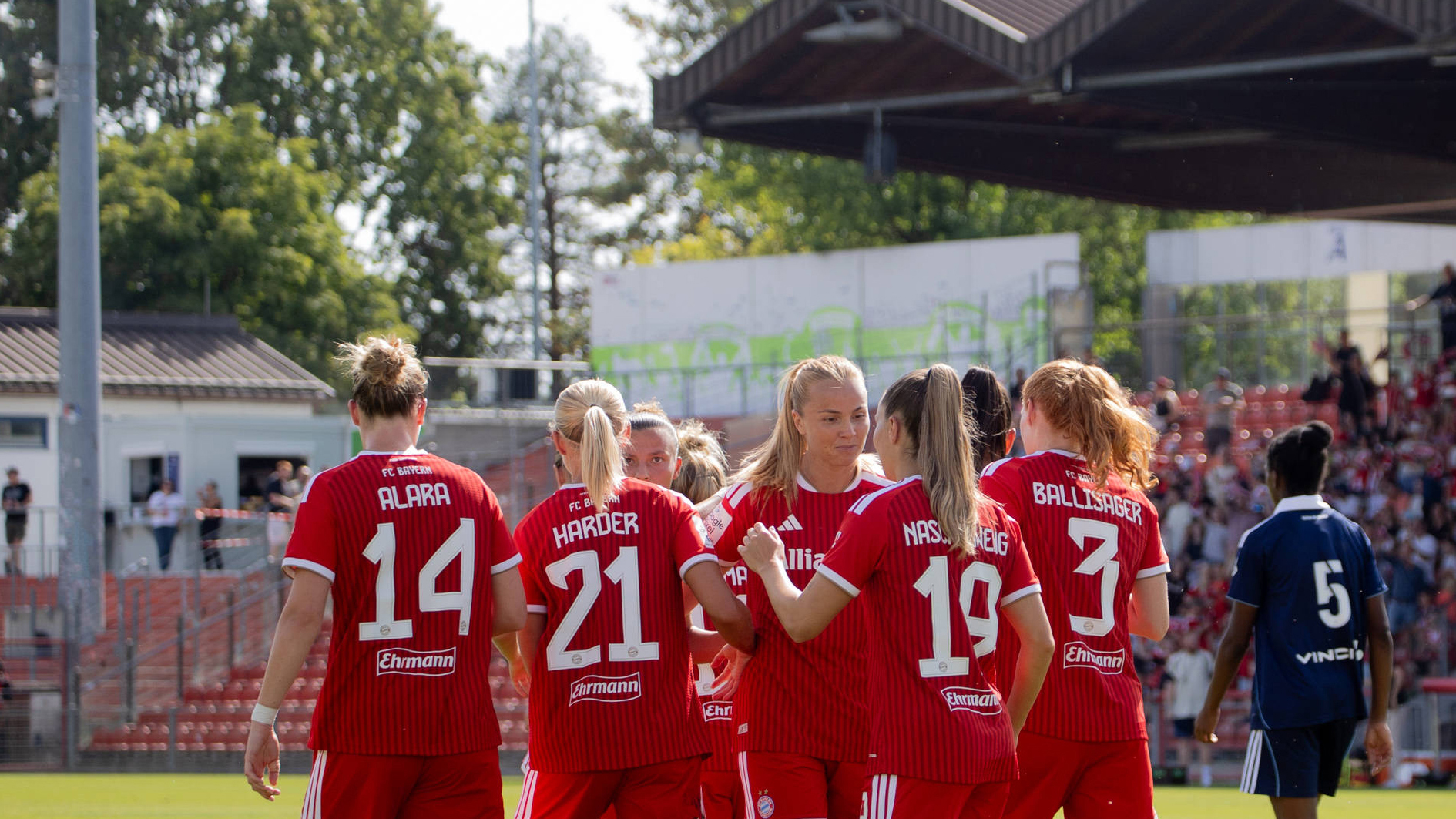 Get your tickets for FC Bayern Women’s European home games