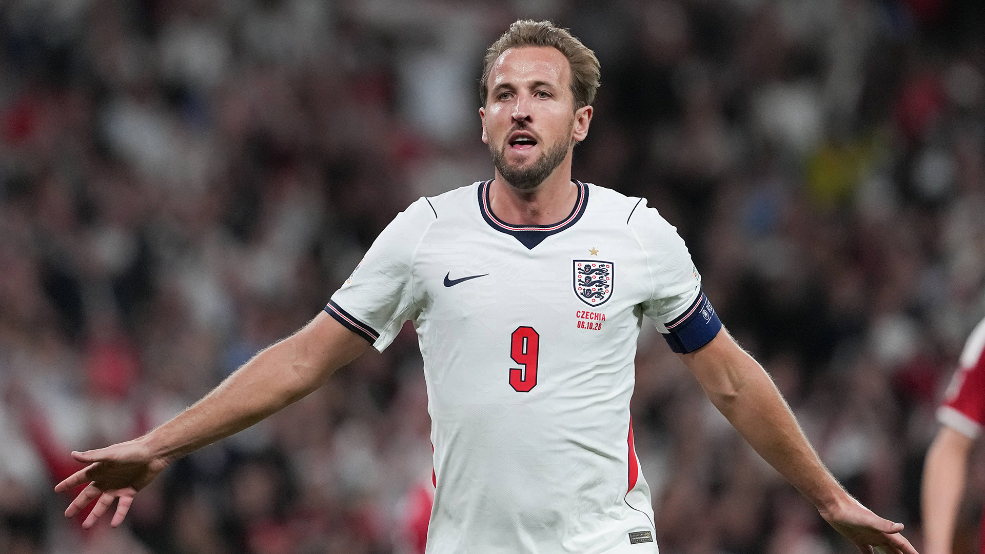 Harry Kane scores twice in England's 3-0 victory over Czech Republic