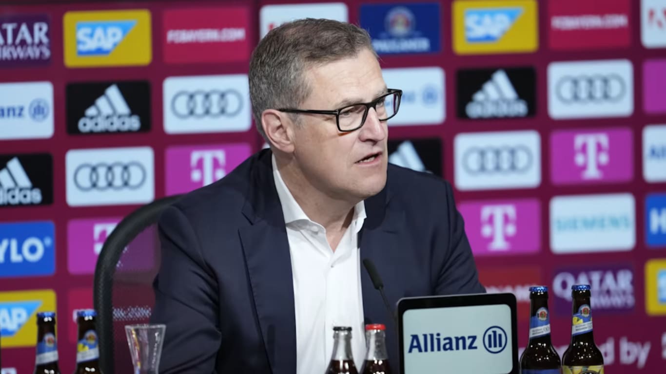Dreesen on a potential move to the DFL - "I'm on the DFL executive committee. Hans-Joachim Watzke and I had very good talks in recent days, we have a very good relationship. When I was asked by Herbert Hainer if I'd take over as CEO, the decision was easier for me than I thought. I will remain available to the DFL executive committee, though."