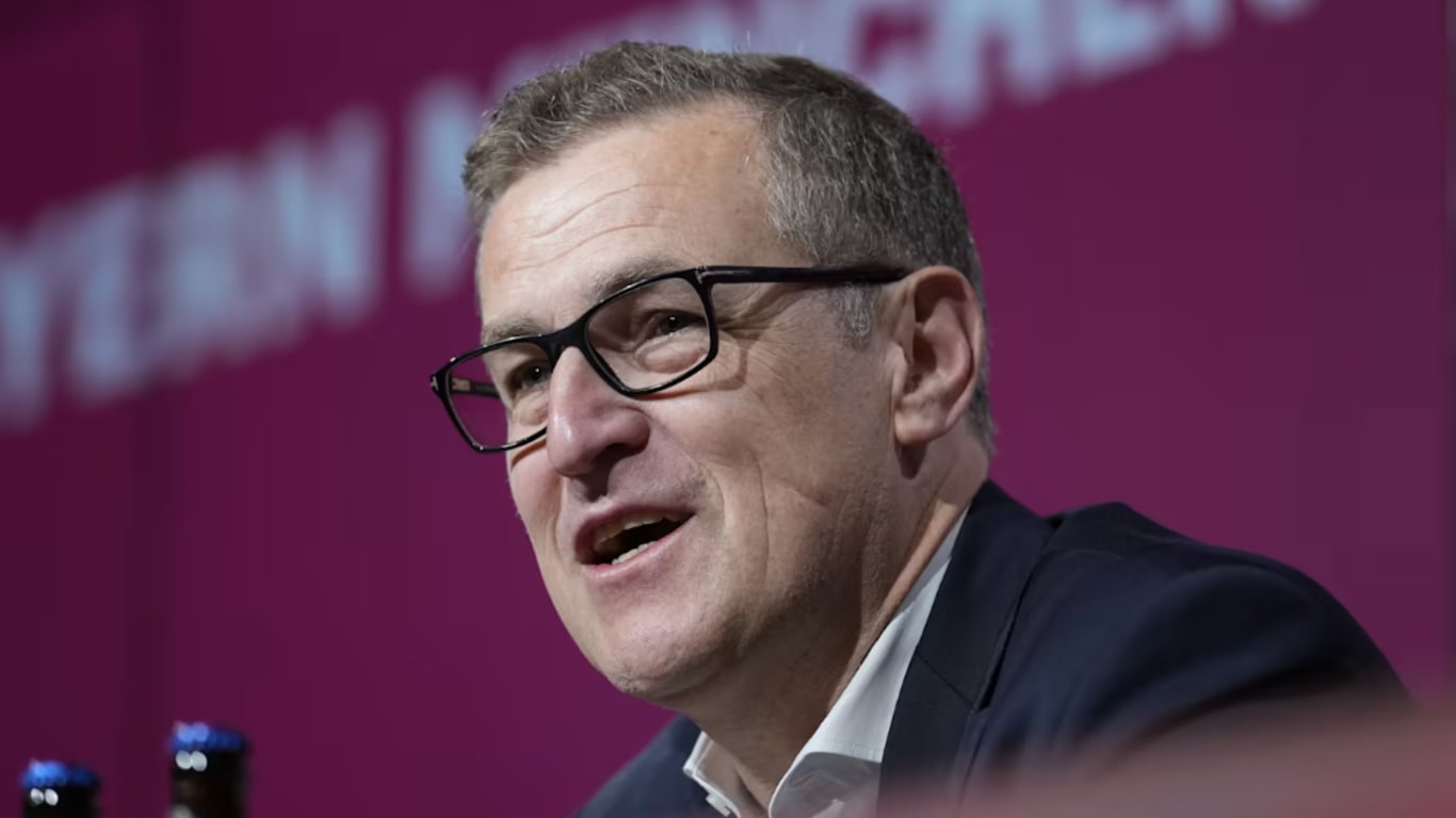 Dreesen in conclusion - "Herbert Hainer told me on Friday night that the supervisory board wanted to appoint me as CEO. We'll take our time and look at everything calmly."